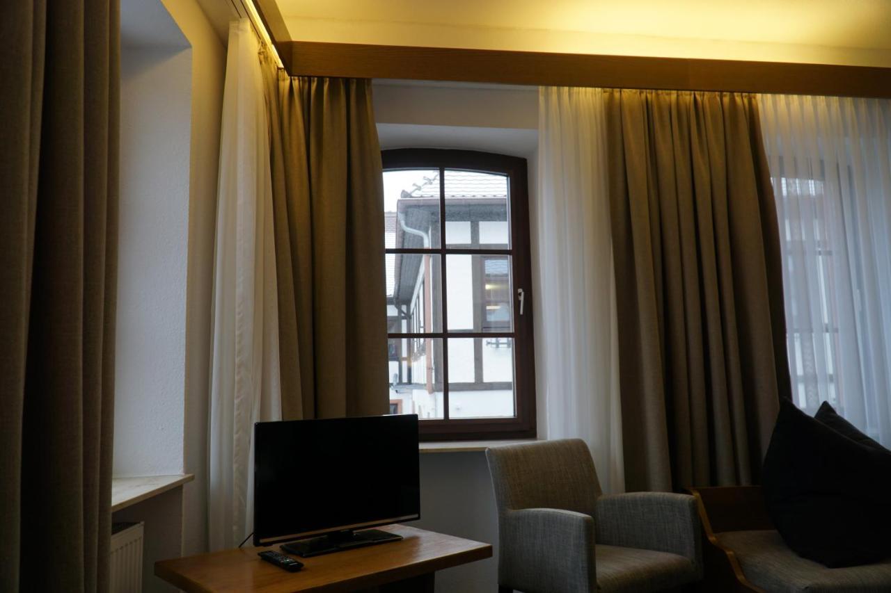 Hotel Zum Goldenen Ochsen Maikammer Buitenkant foto
