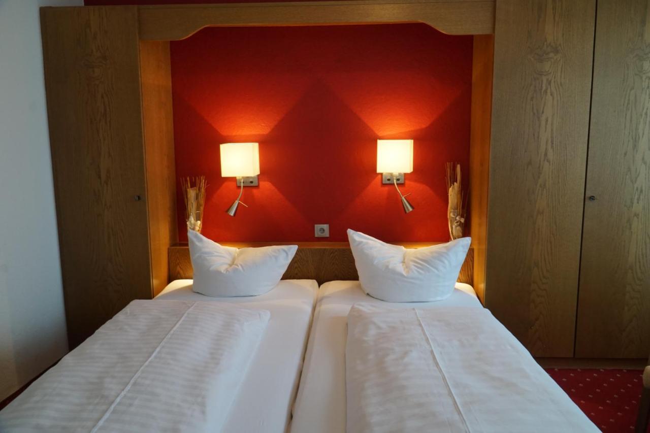 Hotel Zum Goldenen Ochsen Maikammer Buitenkant foto